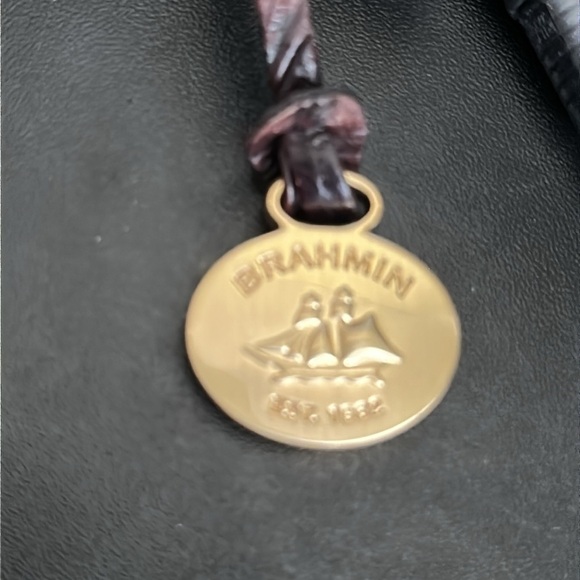 BRAHMIN Brown and Black Textured Cross post Bag with Gold Twist Lock Clasp - Picture 6 of 9